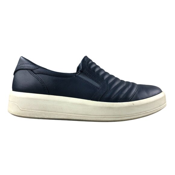 Ecco Women's Size (EU 38) US 7-7.5 Soft 9 II Dark Blue Leather Slip On Sneakers - Picture 1 of 14